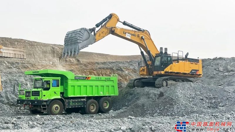 小型摊铺机代理加盟，你需要了解的五大关键点